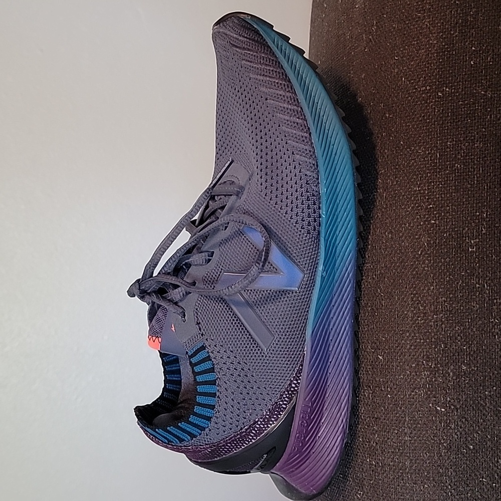 New Balance Women's Purple and Blue Athletic Shoes 9.5